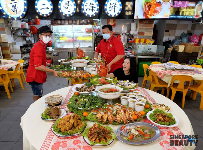 Super-Sized Feasts: Famous JB Zi Char Restaurant Shan Ming Opens in Singapore, Featuring Jumbo Seafood Platter and 30% Opening Discount