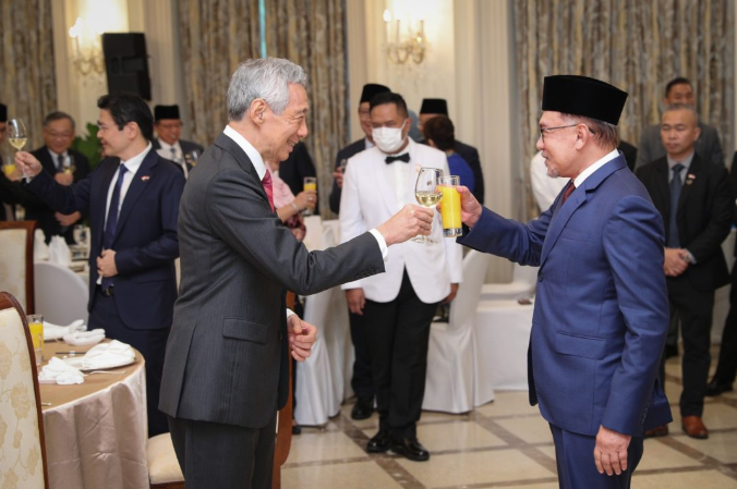 S’pore & M’sia Relations Poised for Greater Heights, Says PM Lee, Invites Anwar to Leaders’ Retreat