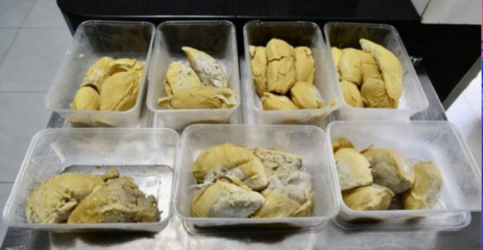 $300 for 8 Durians: Jurong Resident Claims She Was Duped by Door-to-Door Salesman