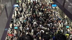 Six Downtown Line Stations Closed Due to Locomotive Fire, Services Resume After Morning Disruptions